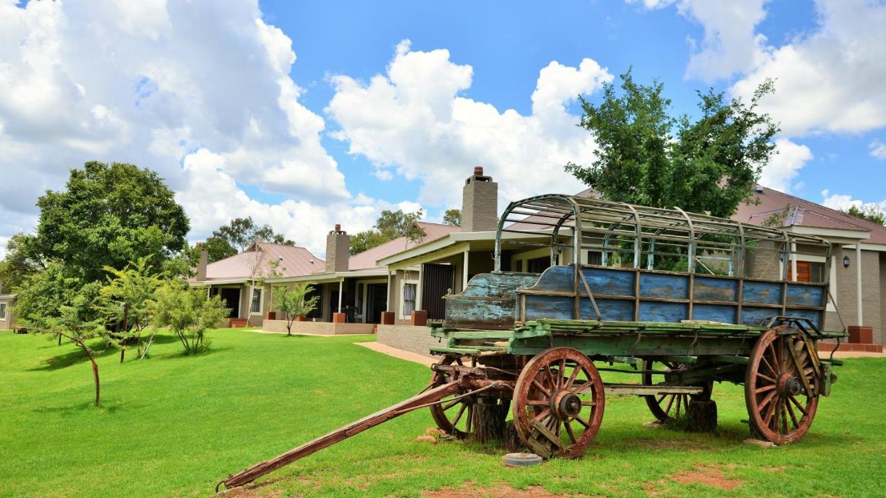 African Hills Safari Lodge & Spa Magaliesburg Ngoại thất bức ảnh