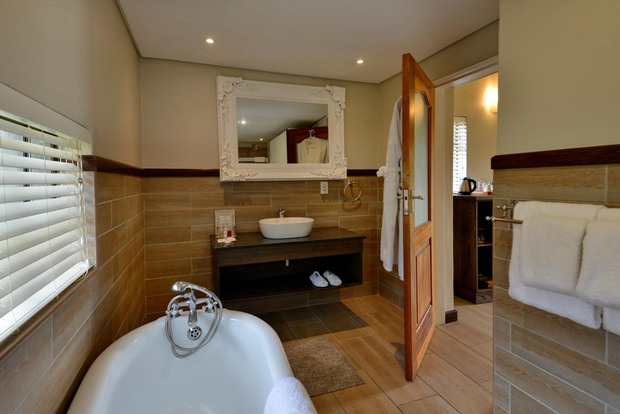 African Hills Safari Lodge & Spa Magaliesburg Ngoại thất bức ảnh