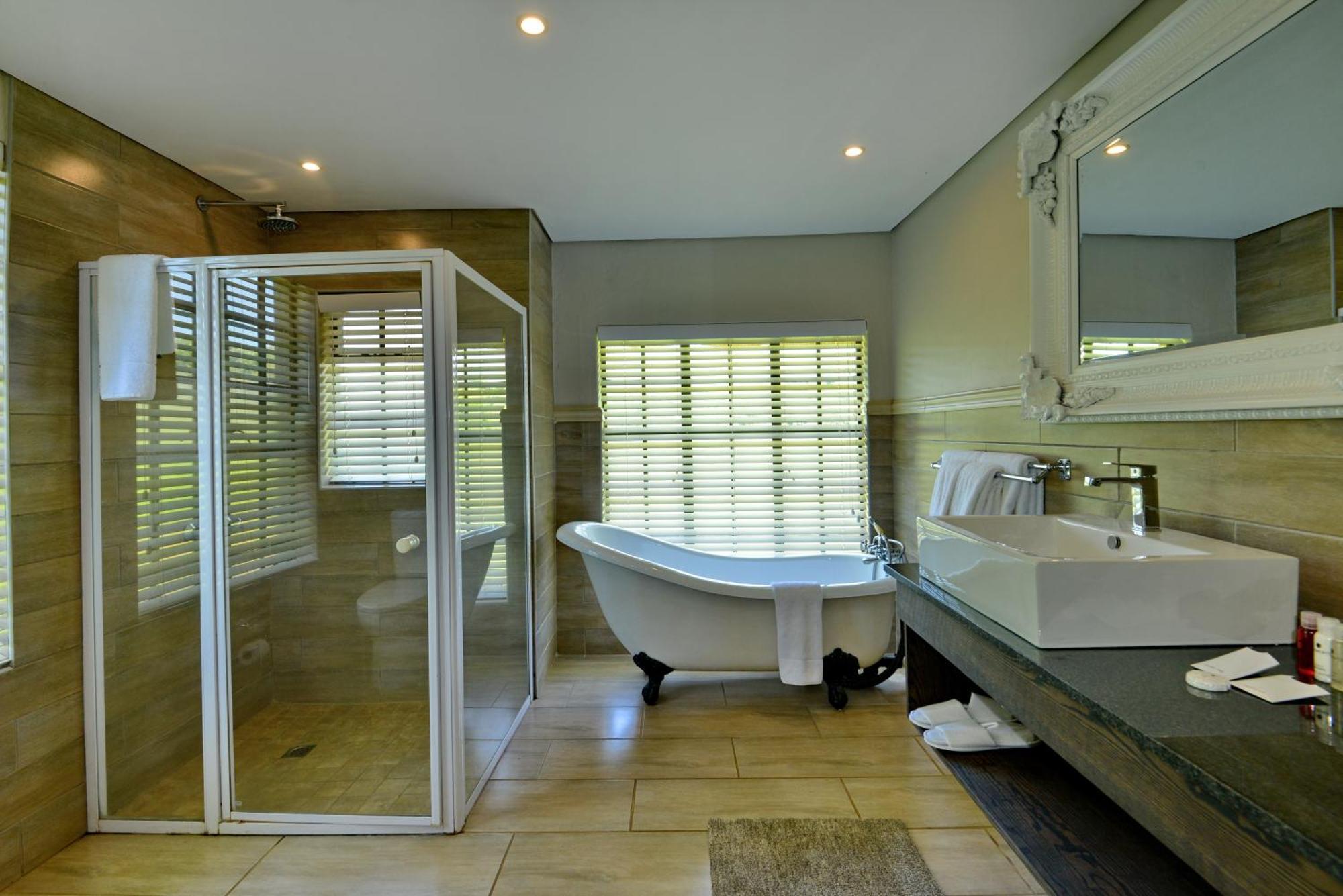 African Hills Safari Lodge & Spa Magaliesburg Ngoại thất bức ảnh